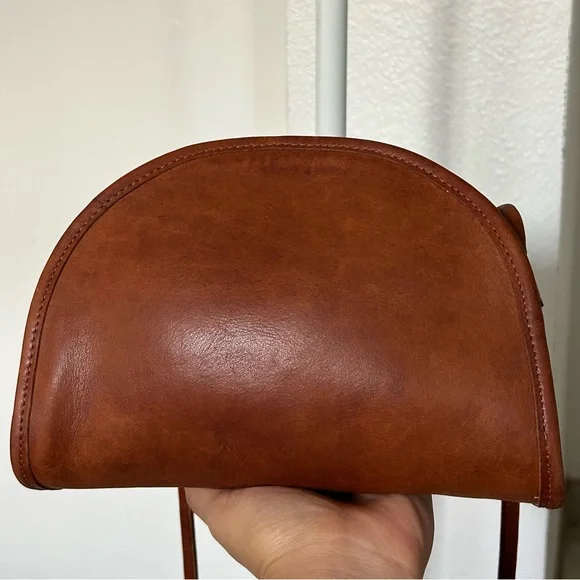 COACH Vintage Kimball Tan Leather Crossbody Bag Round - Picture 5 of 15